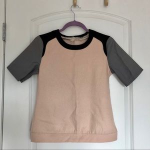 Stylish T-shirt with mixing fabric
